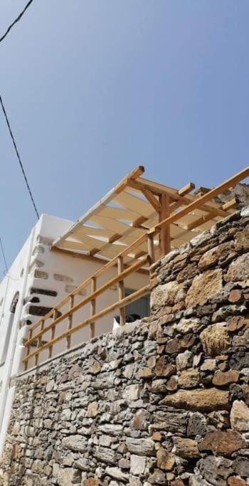 דירות Koronos Naxos Mountain Retreat - Tiny House Build On Rock מראה חיצוני תמונה
